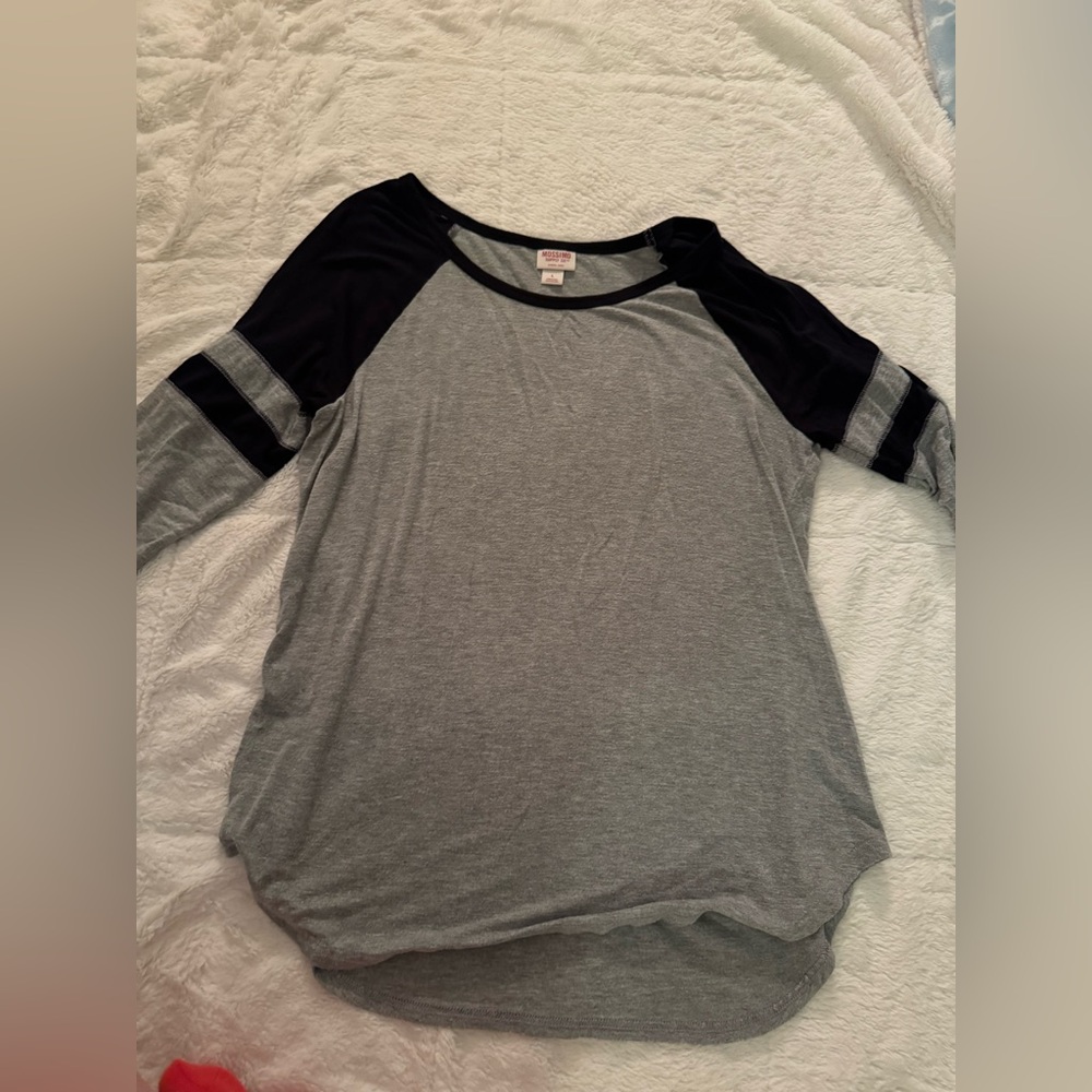 Long sleeve tee